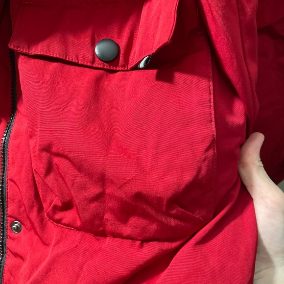 Red winter jacket - Picture 6 of 9
